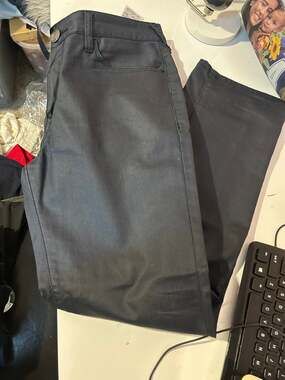 Guess Mens Slim Straight Jeans *Size 34 X 30*